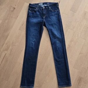 AG STRAIGHT SLIM MID /HI RISE HARPER ESSENTIAL JEANS 28R